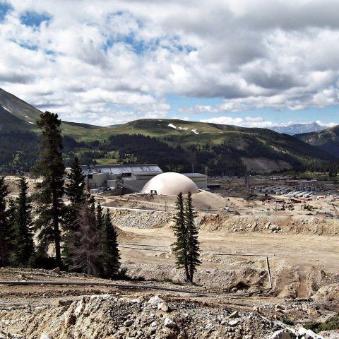 Dôme de stockage en vrac de minerai de molybdène