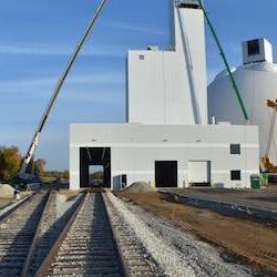 photo via progressiverailroading.com 012517-United-Sugars-storage-dome-tracks